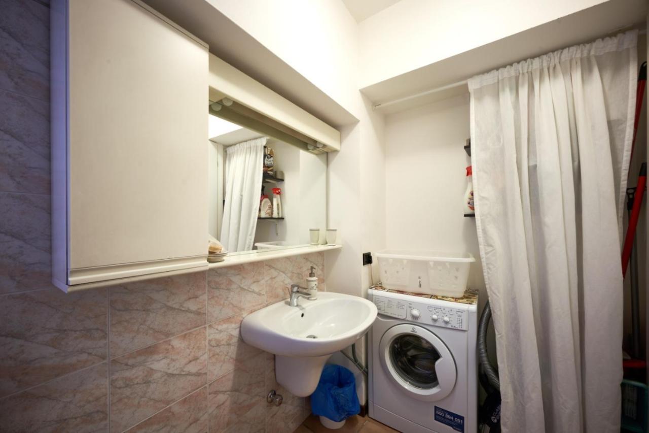 Porto Valentino 2 Apartment Sirmione Ngoại thất bức ảnh