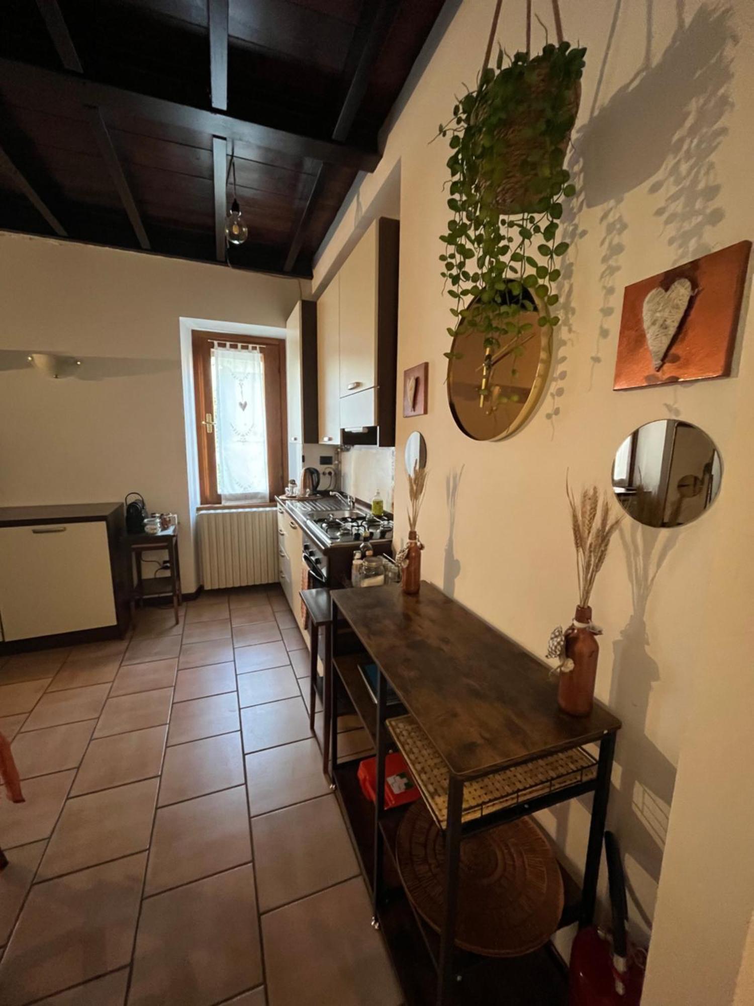 Porto Valentino 2 Apartment Sirmione Ngoại thất bức ảnh