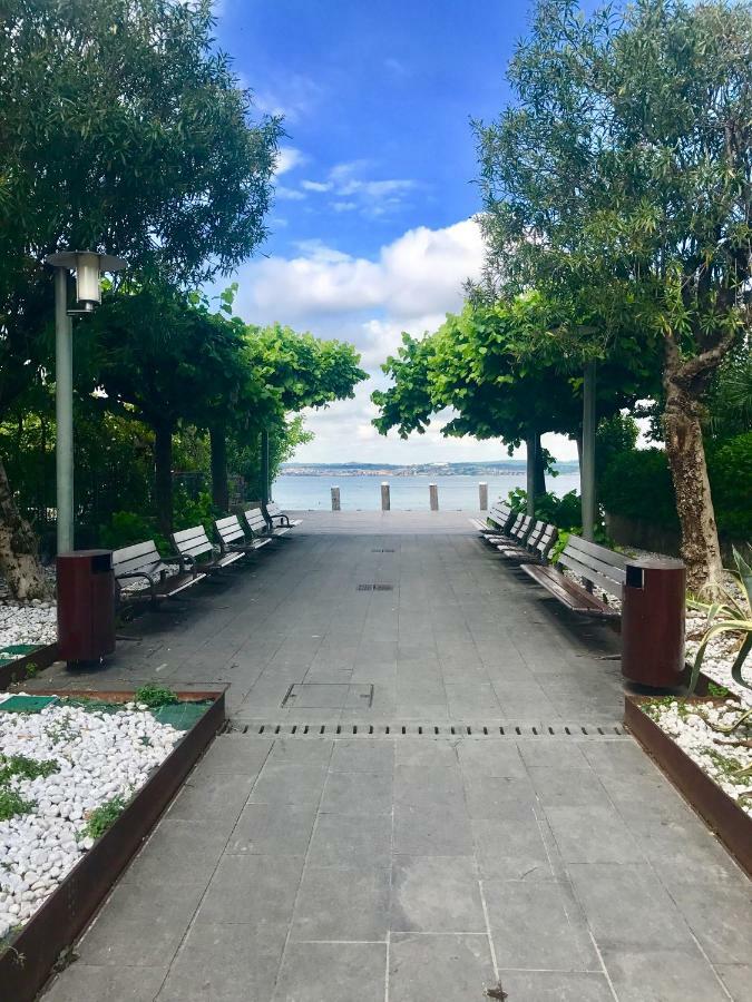 Porto Valentino 2 Apartment Sirmione Ngoại thất bức ảnh